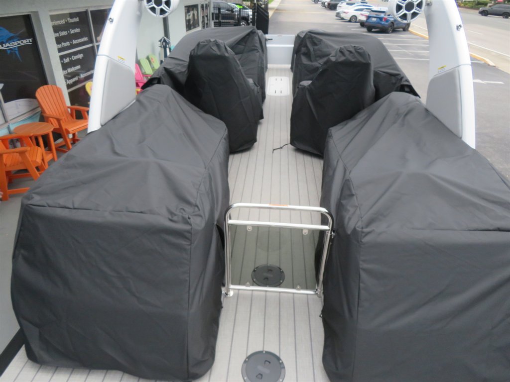 2027 Avalon Excalibur Carbon - $309,000