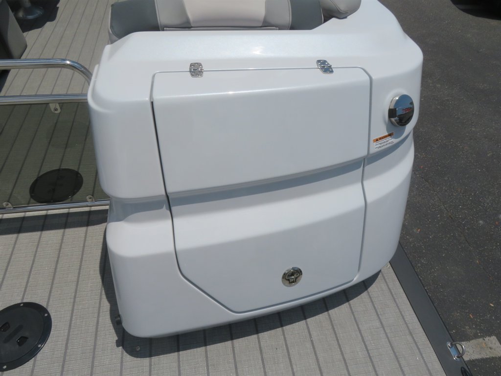 2027 Avalon Excalibur Carbon - $309,000