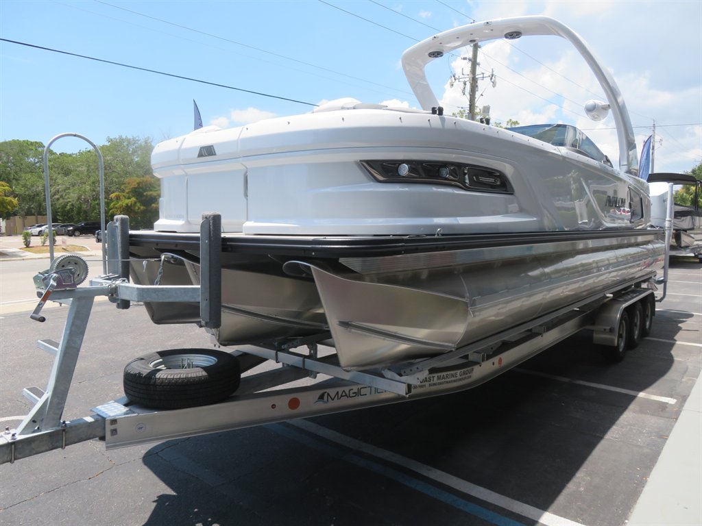 2027 Avalon Excalibur Carbon - $309,000