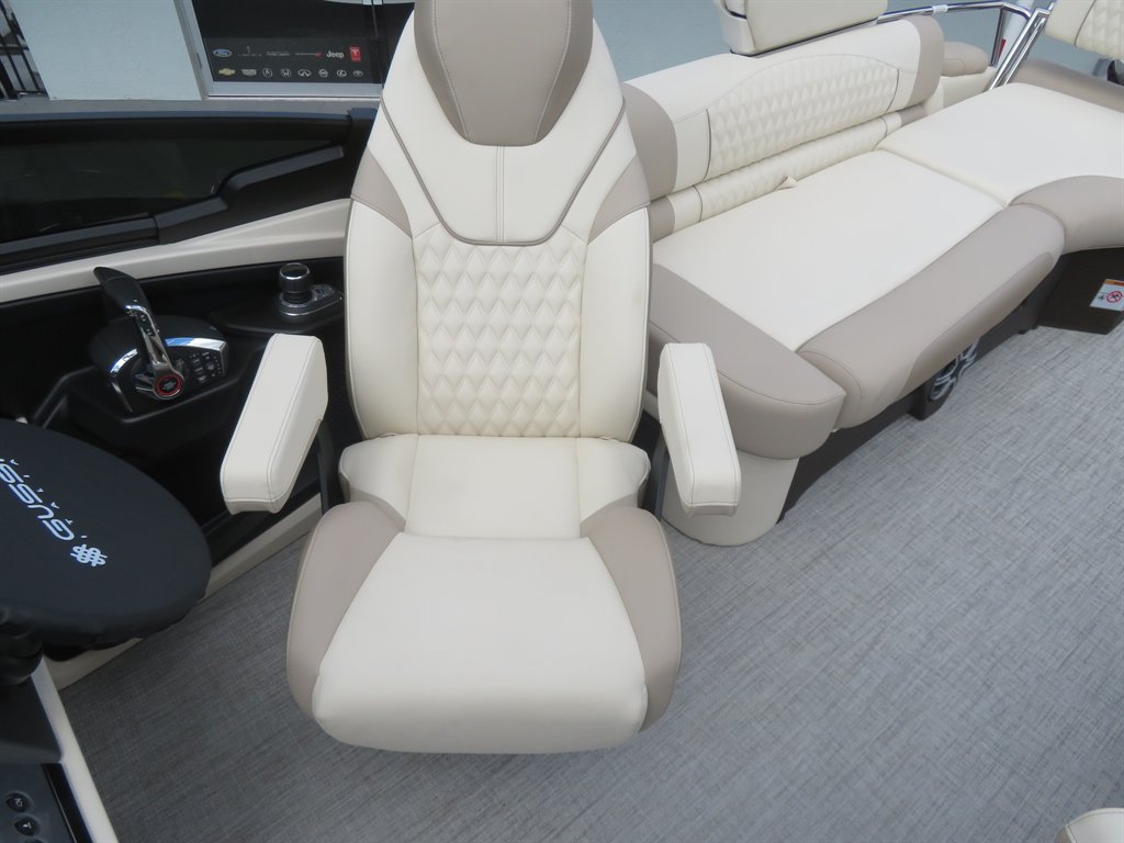 2026 Avalon 27 Excalibur LTD QL - $249,900