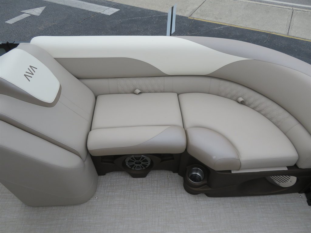 2027 AVALON LSZ Quad Lounger Shi