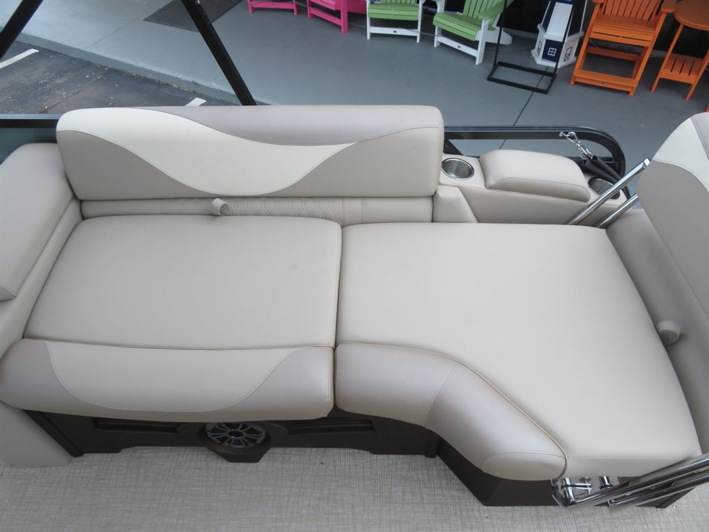2027 AVALON LSZ Quad Lounger Shi