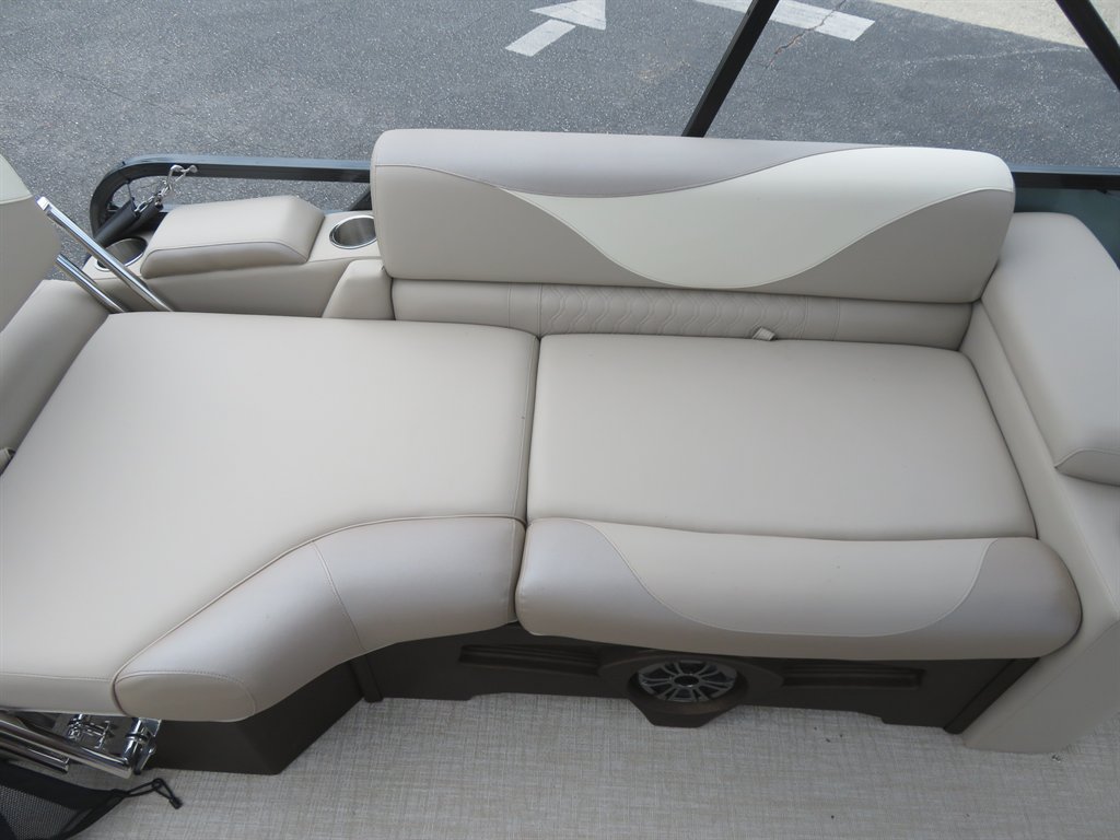 2027 AVALON LSZ Quad Lounger Shi