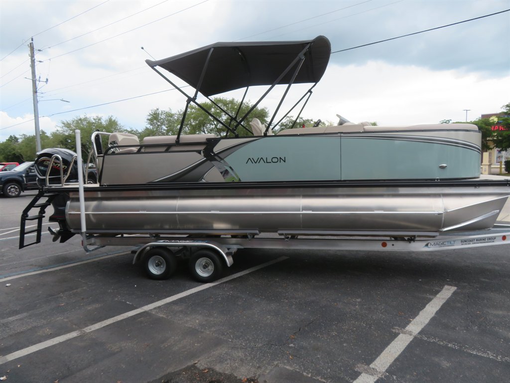 2027 AVALON LSZ Quad Lounger Shi