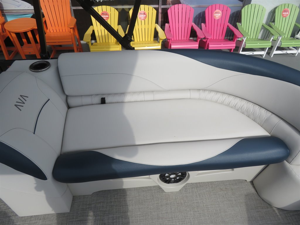2026 Avalon 23 Venture 85 RF - $74,900