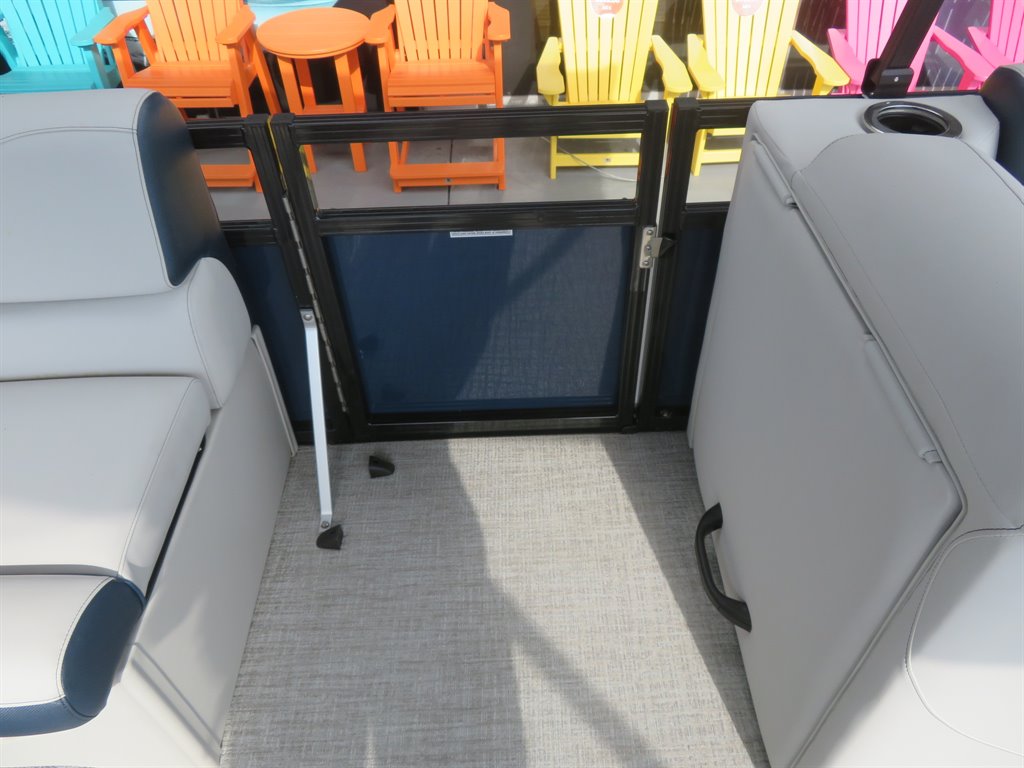 2026 Avalon 23 Venture 85 RF - $74,900
