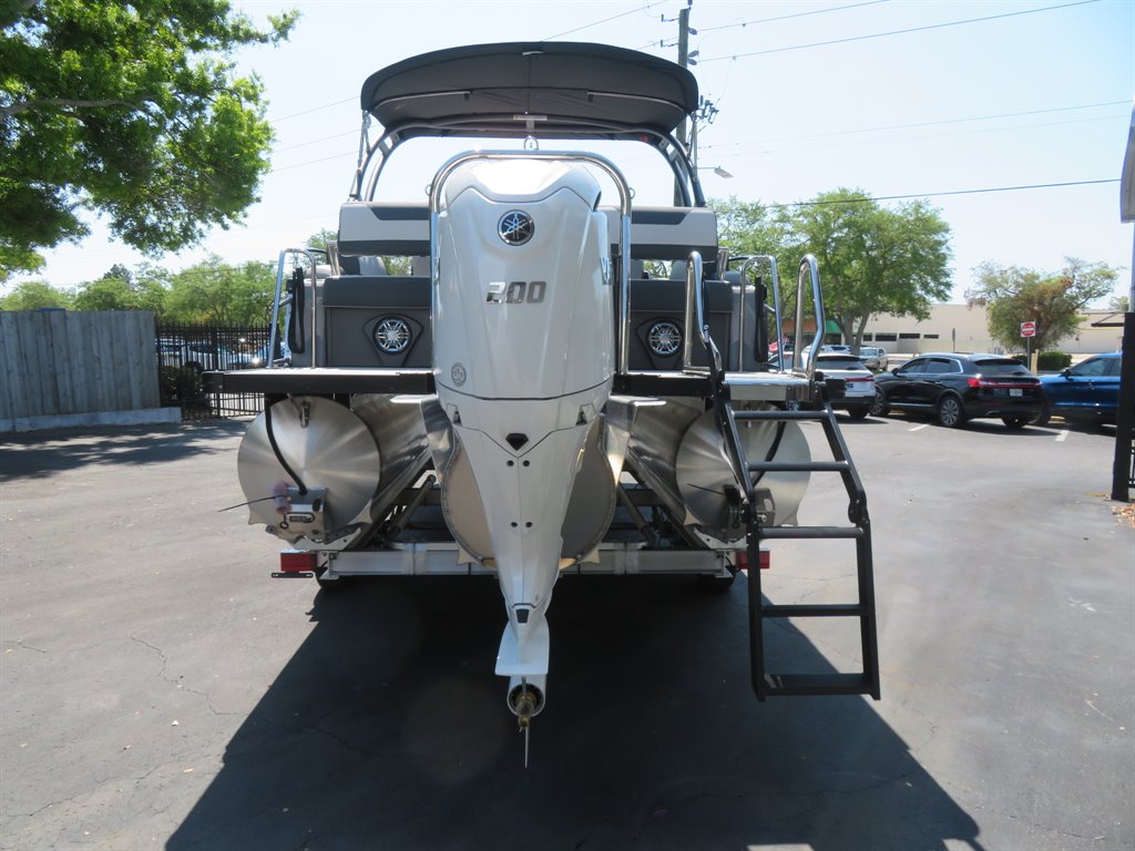2026 Avalon 23 Catalina QL - $119,900