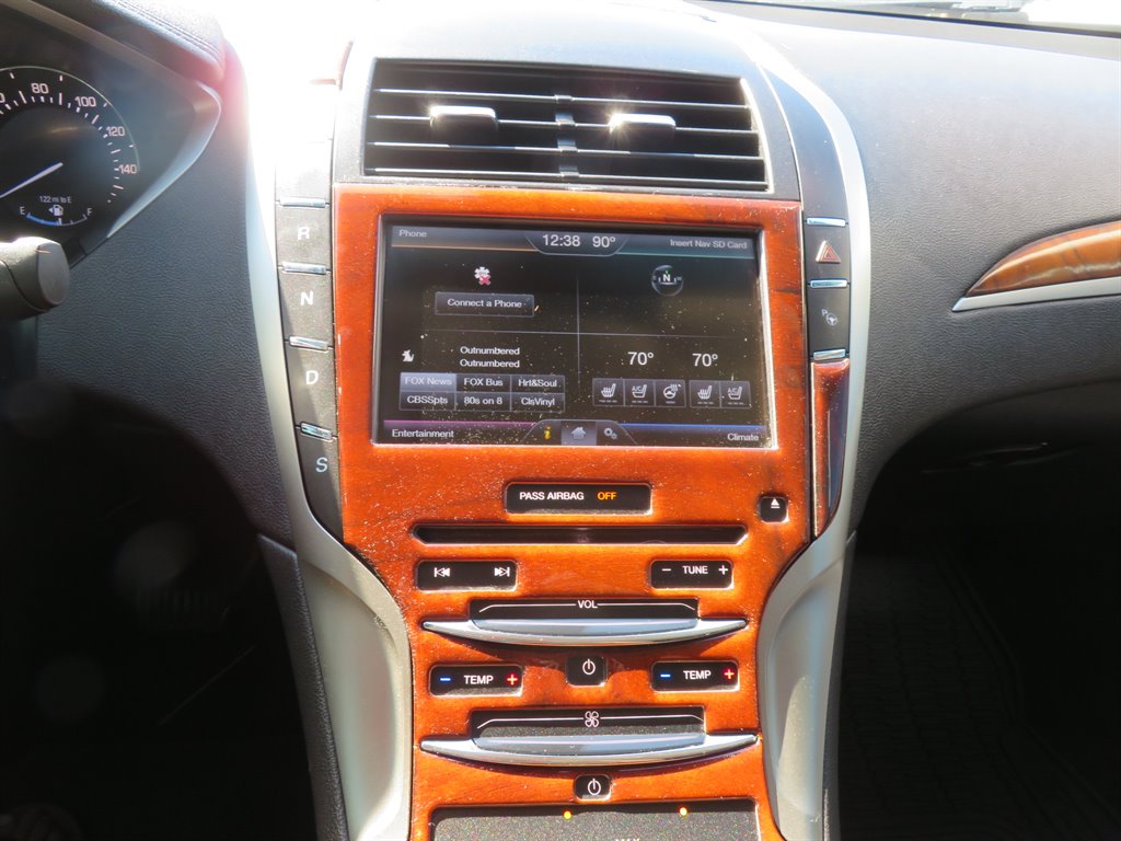 2013 Lincoln MKZ photo