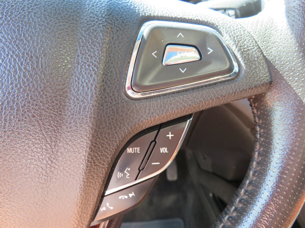2013 Lincoln MKZ photo