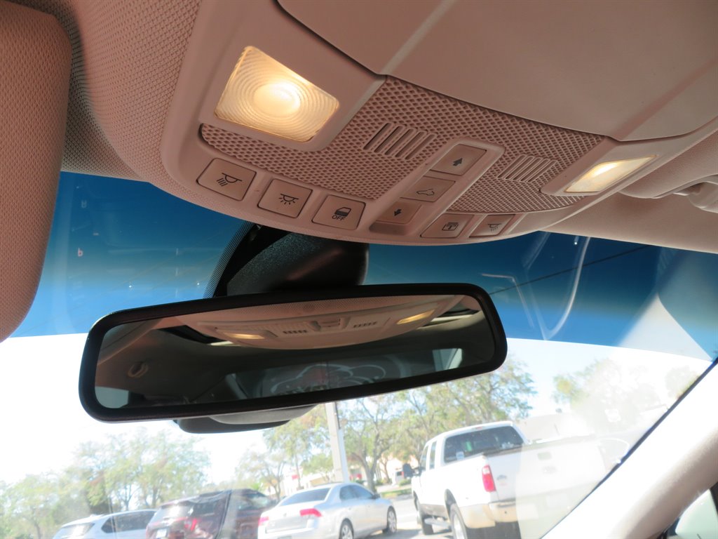 2013 Lincoln MKZ photo