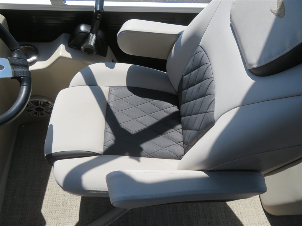2018 Bennington 23 Ssrxp - $29,900