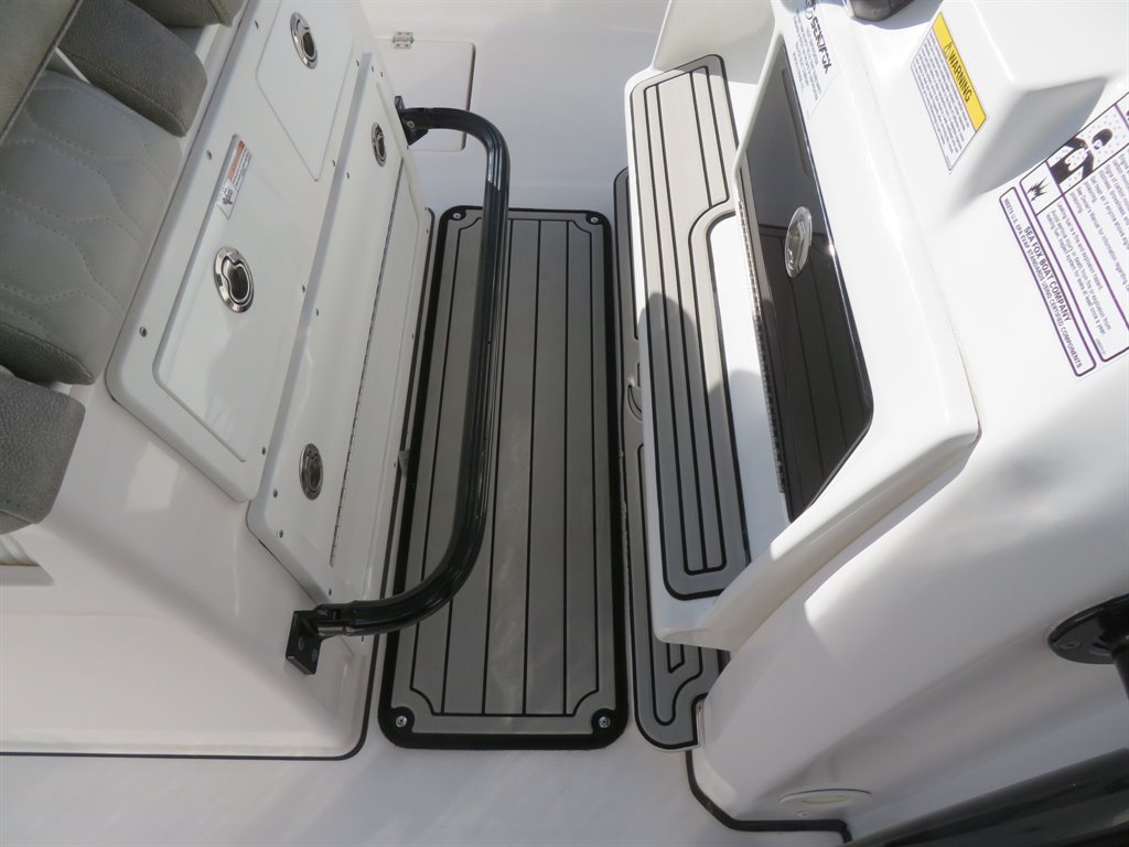 2021 Chevrolet Express 3500 3500 photo