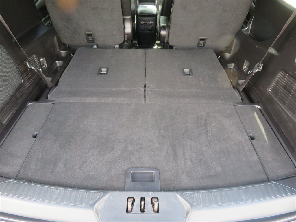 2021 Ford Explorer - $34,995