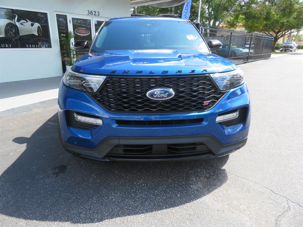 2021 Ford Explorer - $34,995