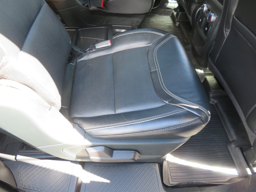 2021 Ford Explorer - $34,995