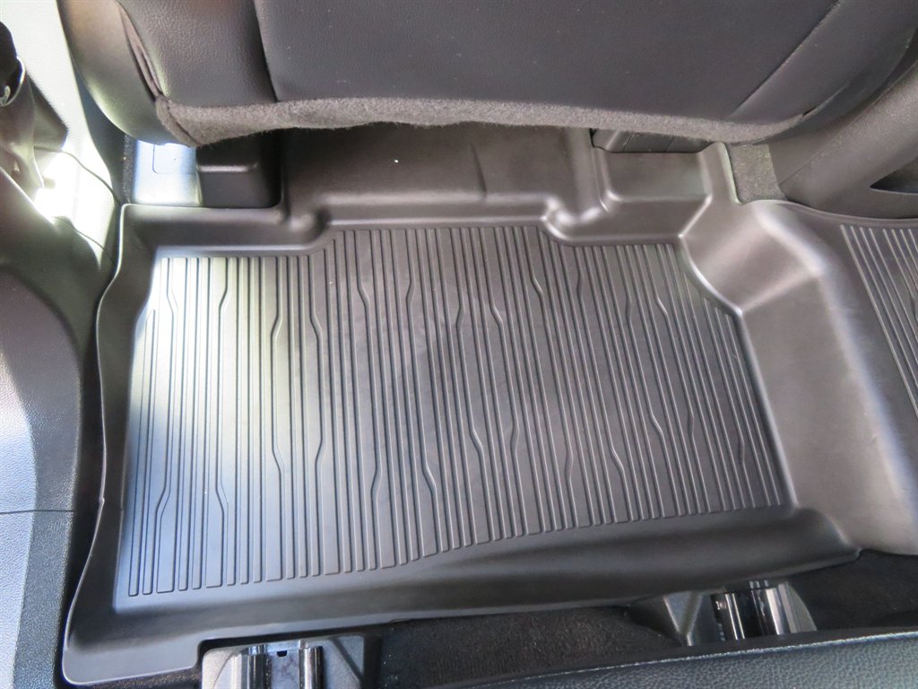 2021 Ford Explorer - $34,995