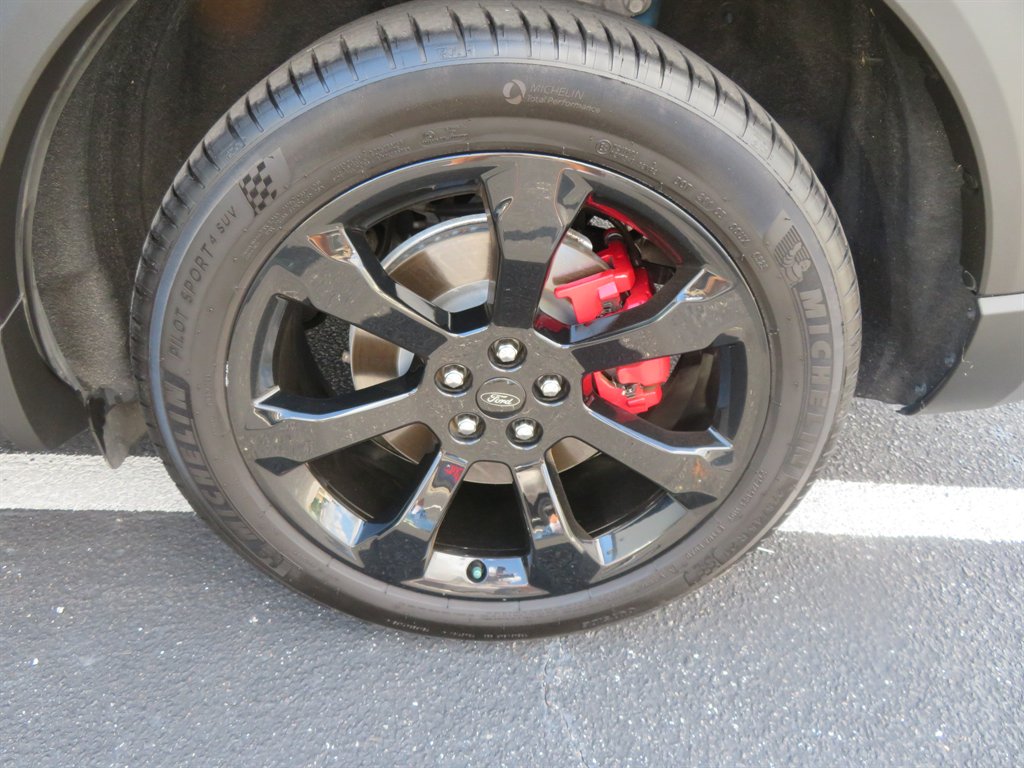 2021 Ford Explorer - $34,995
