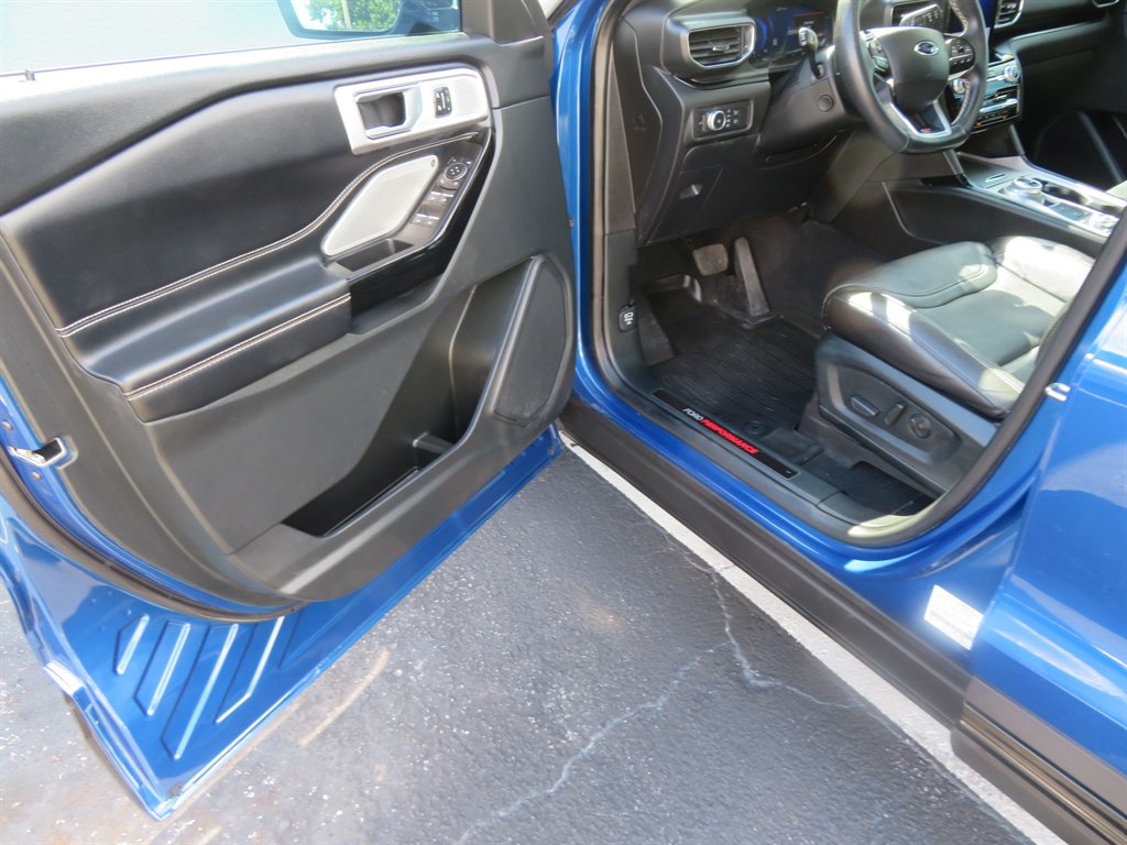 2021 Ford Explorer - $34,995