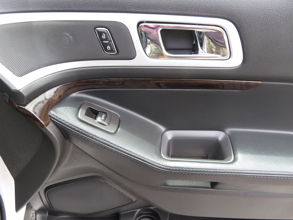 2013 Ford Explorer Limited photo