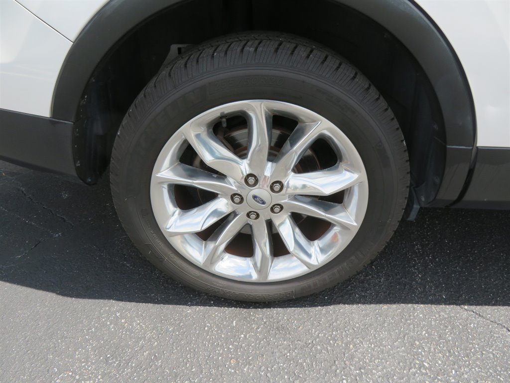 2013 Ford Explorer Limited photo