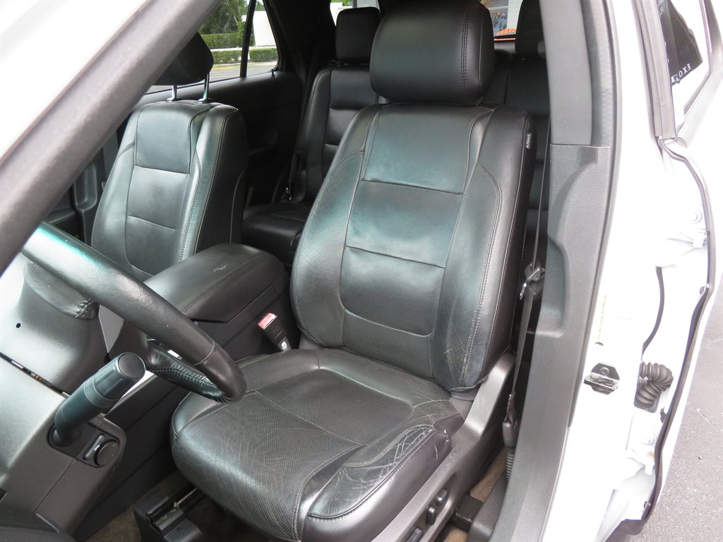 2013 Ford Explorer Limited photo