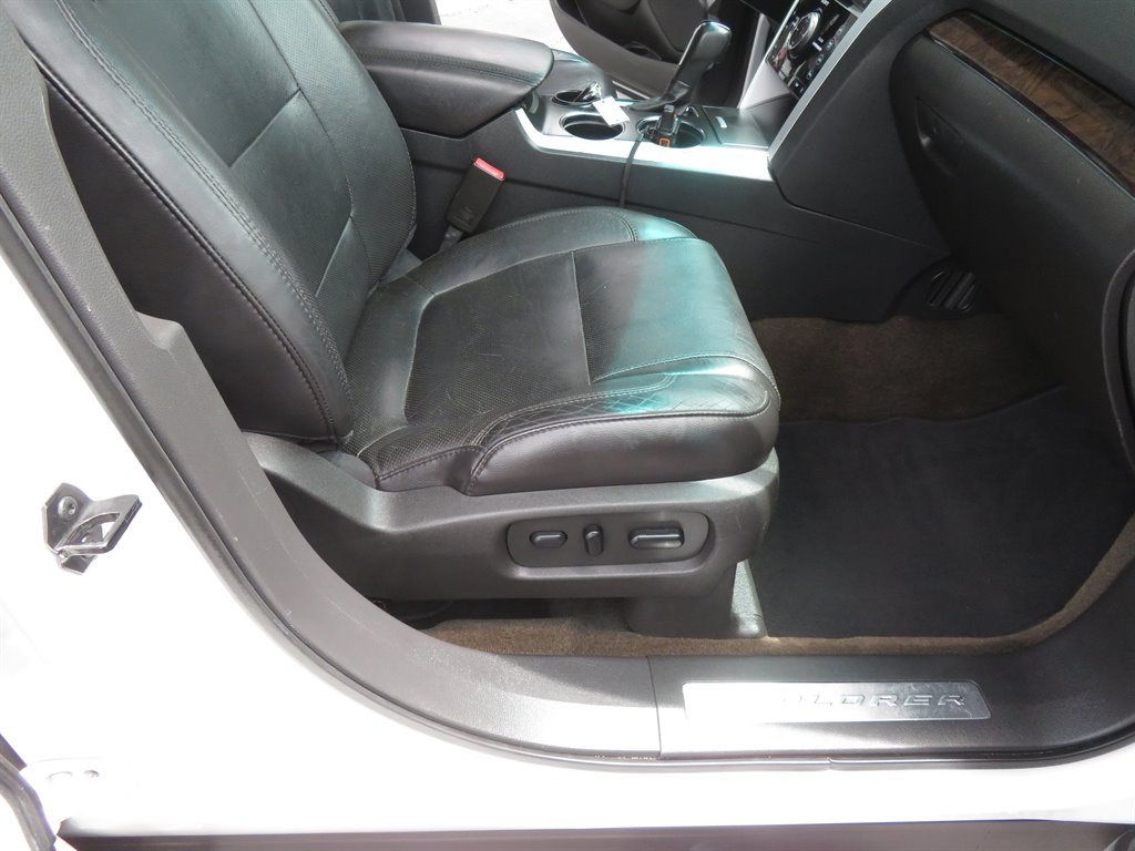 2013 Ford Explorer Limited photo