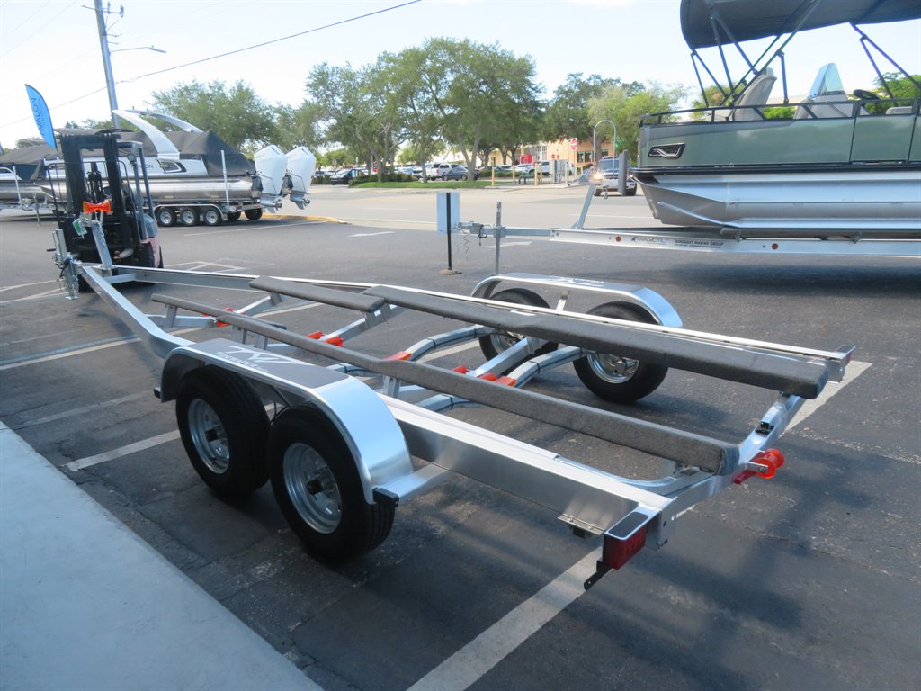 2027 Magic Tilt Trailers Magic Tilt Trailers - $7,995