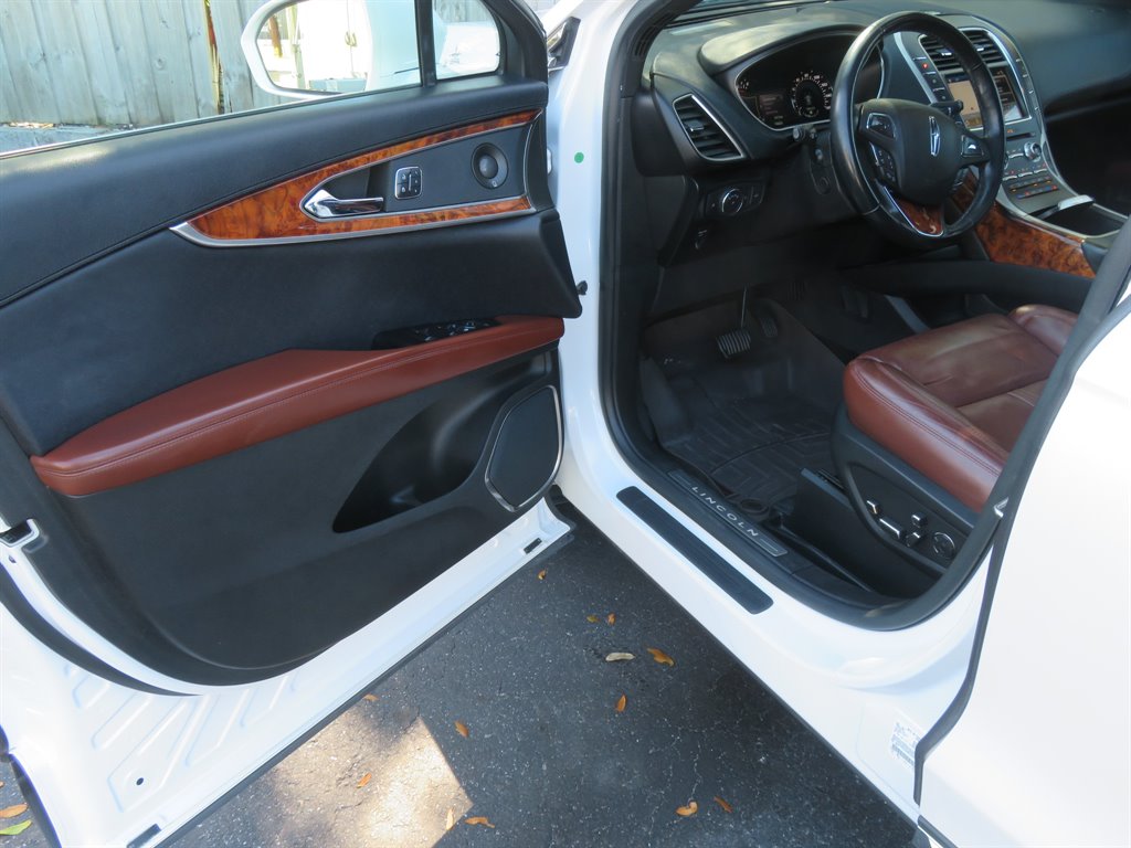 2017 Lincoln MKX - $15,995