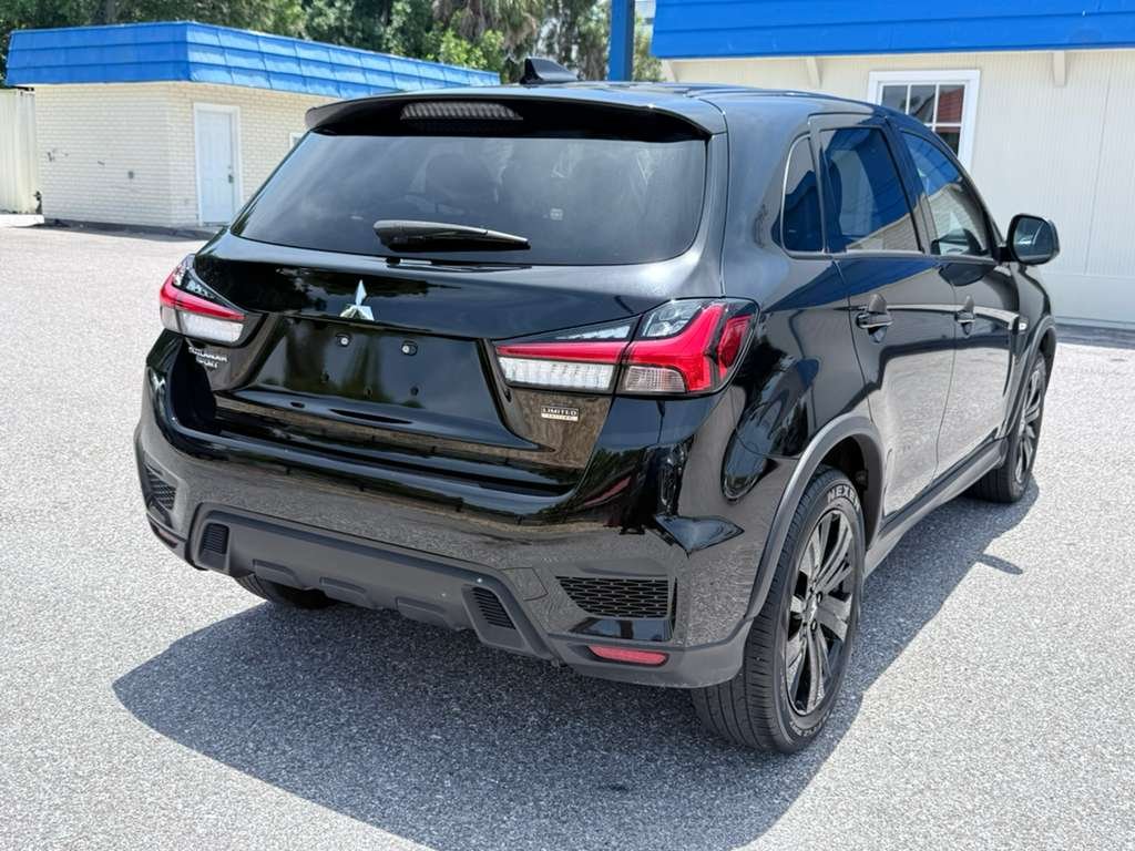 2025 Mitsubishi Outlander