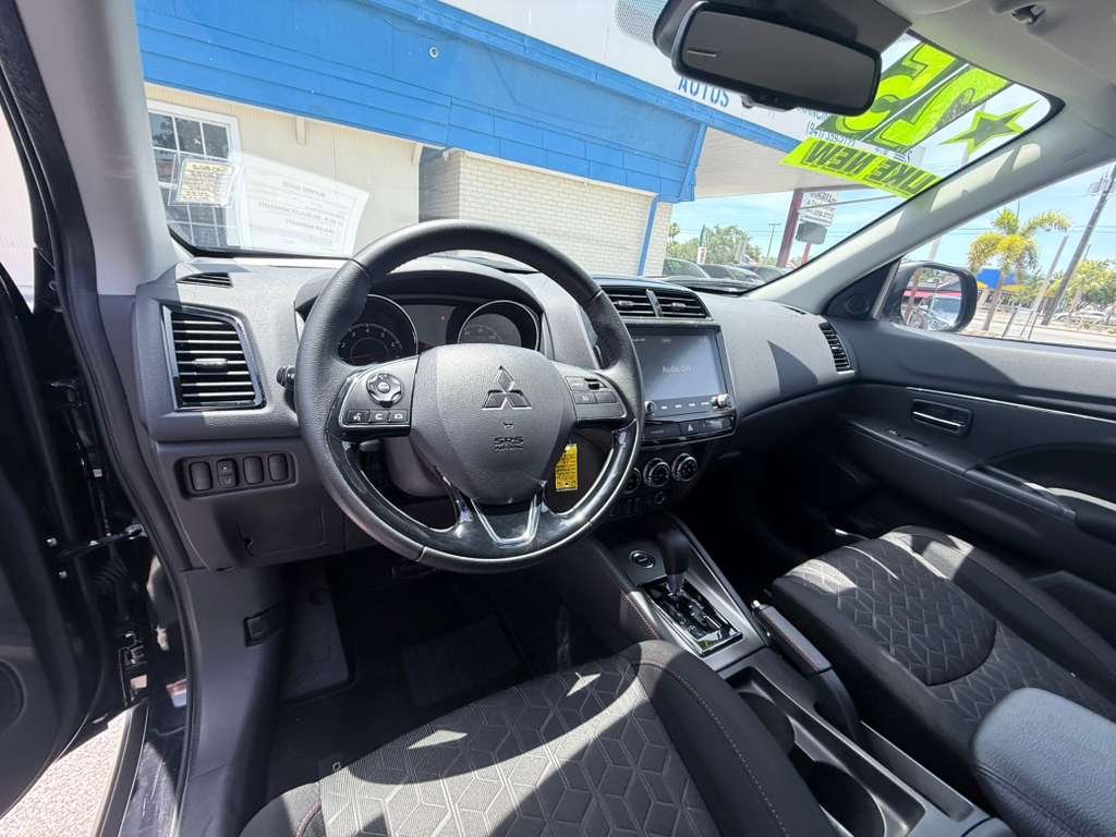 2025 Mitsubishi Outlander
