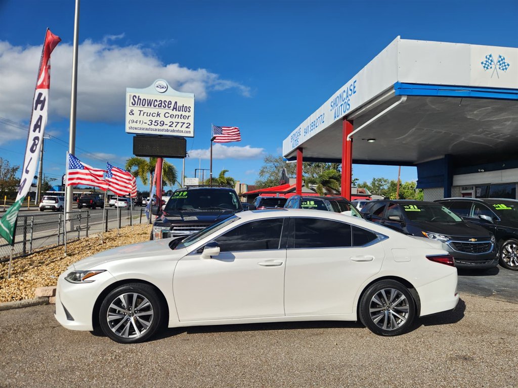 2019 Lexus ES