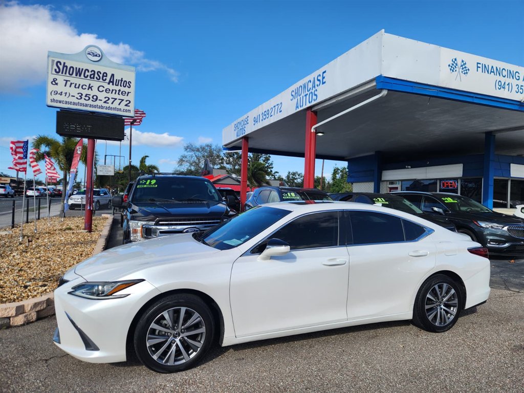 2019 Lexus ES
