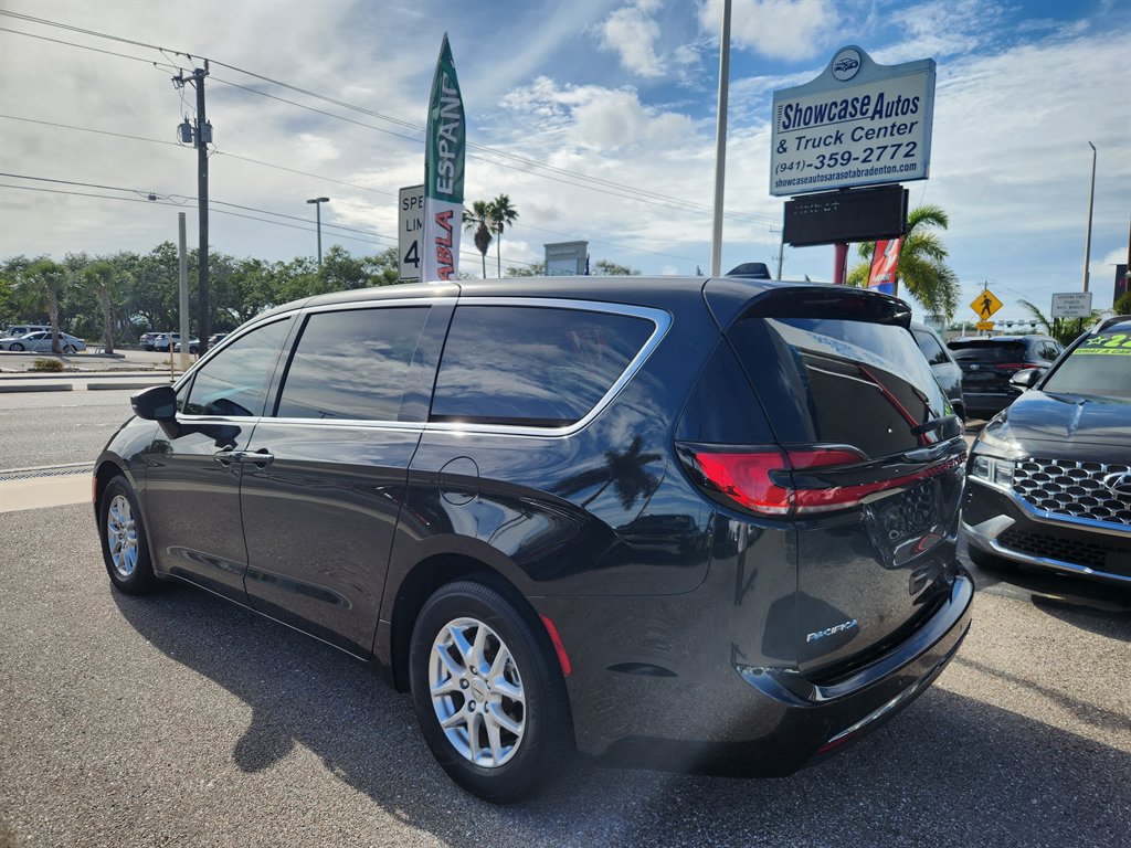 2023 Chrysler Pacifica