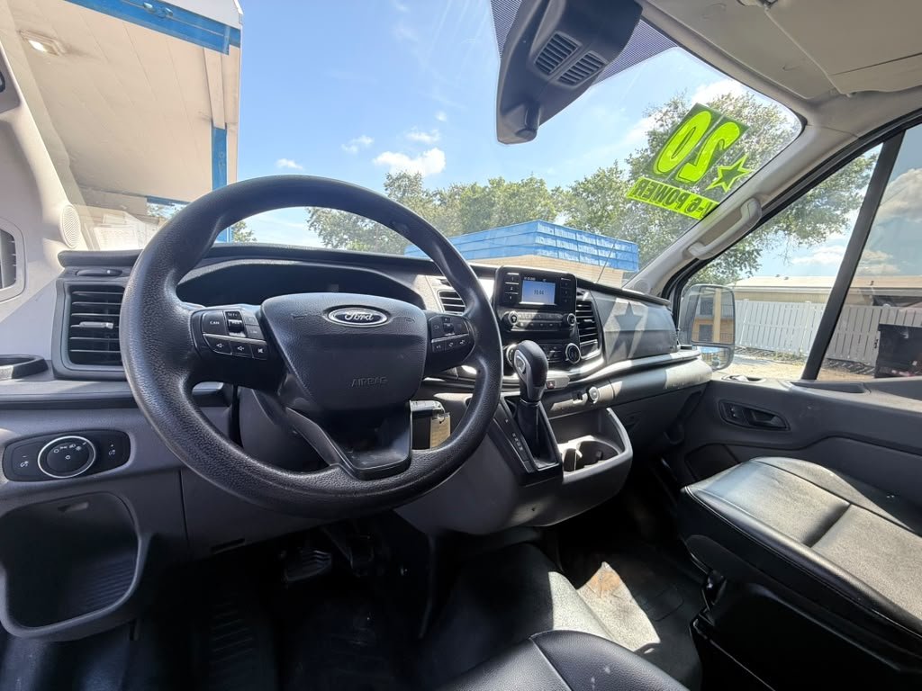 2020 Ford T250 Vans