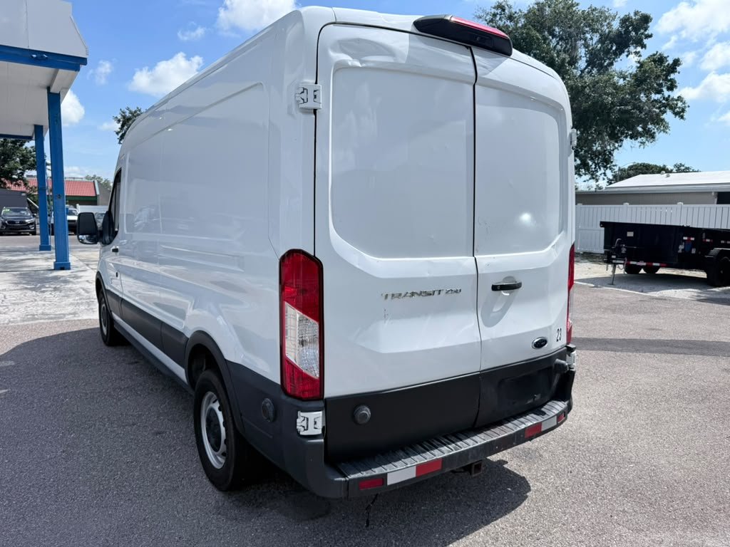 2020 Ford T250 Vans