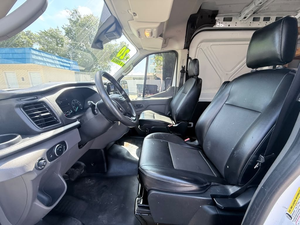2020 Ford T250 Vans