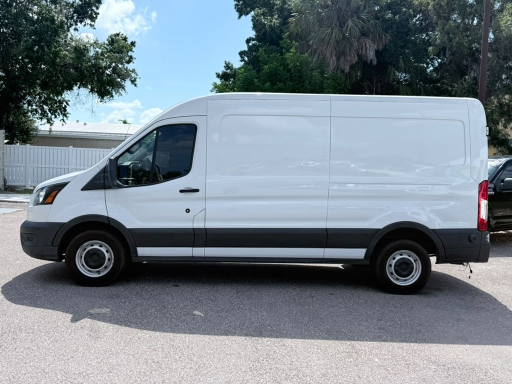 2020 Ford T250 Vans