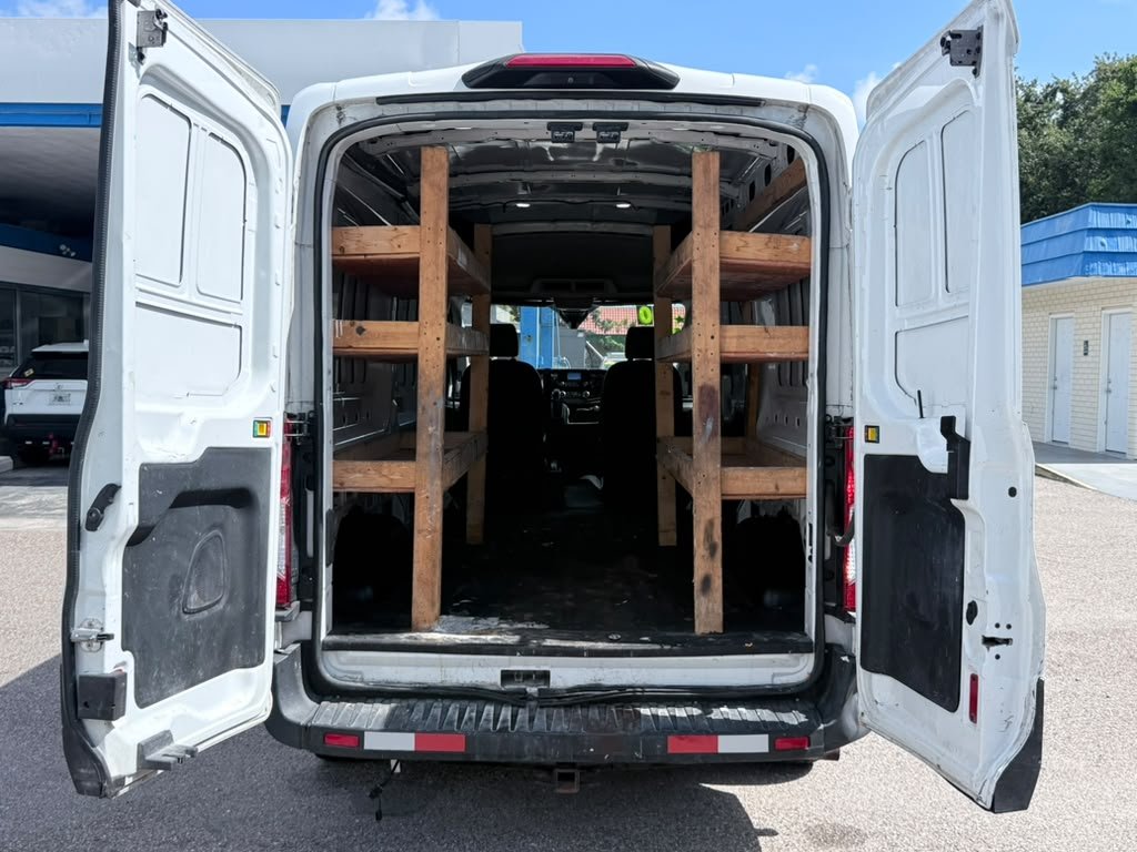 2020 Ford T250 Vans