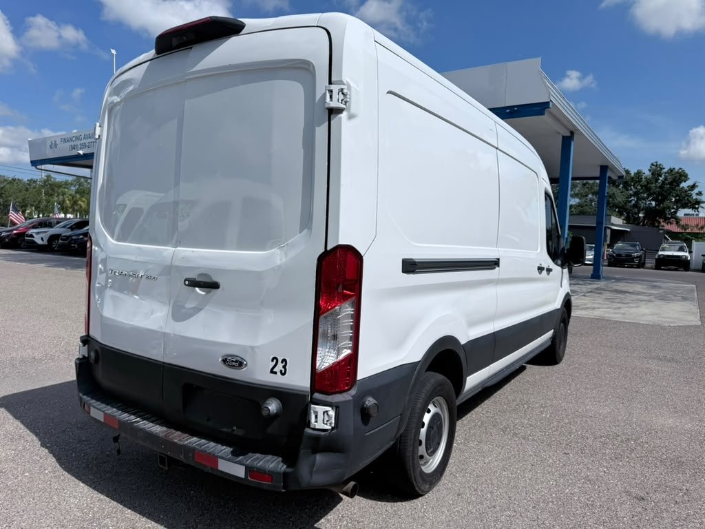 2020 Ford T250 Vans