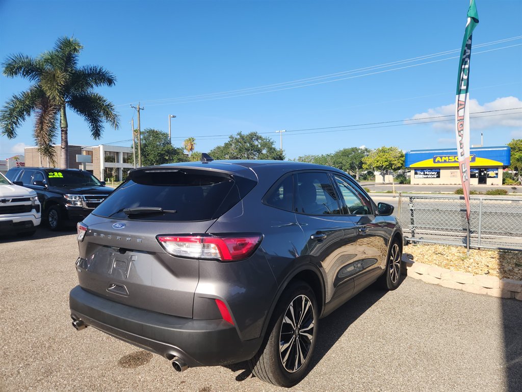 2022 Ford Escape