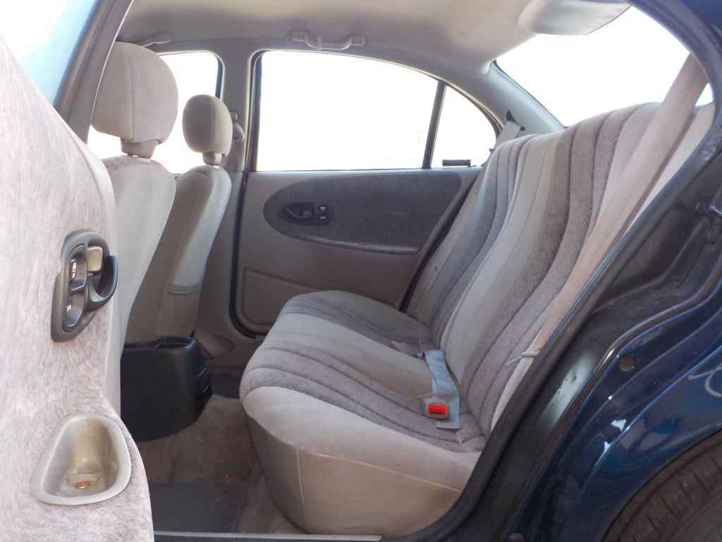 1997 Saturn S-Series SL2 photo