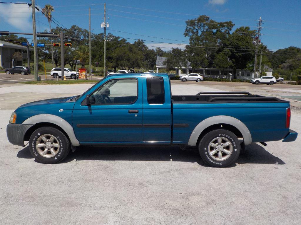 2002 Nissan Frontier XE photo