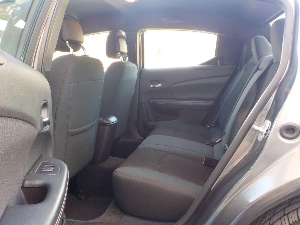 2012 Dodge Avenger SE photo