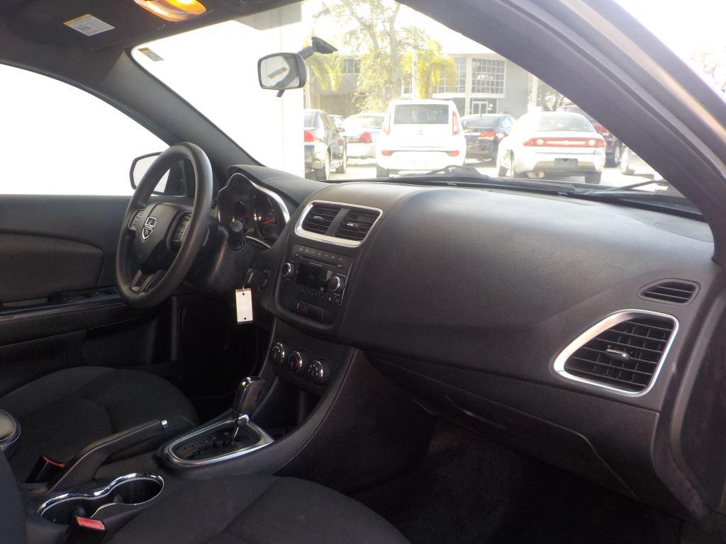 2012 Dodge Avenger SE photo