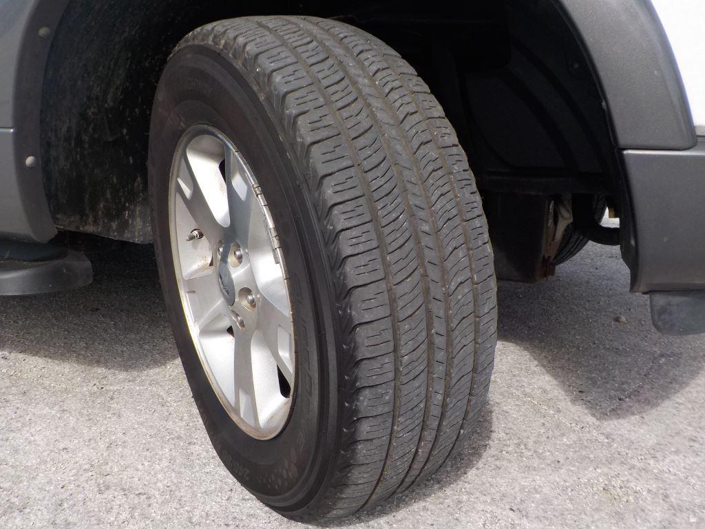 2005 Ford Explorer XLT photo
