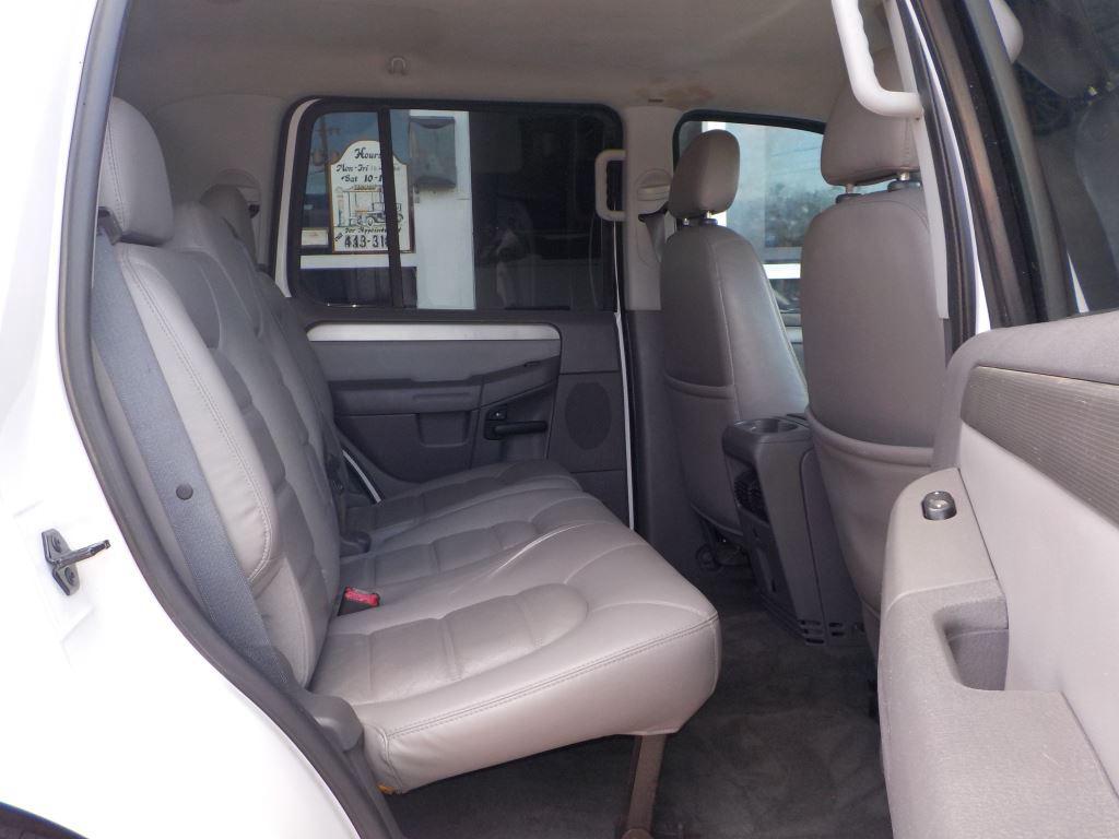2005 Ford Explorer - $5,995