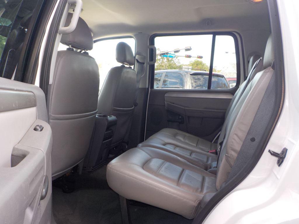 2005 Ford Explorer - $5,995