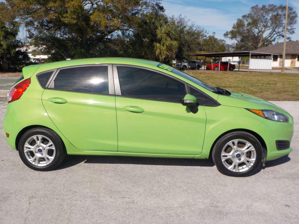 2014 Ford Fiesta SE photo