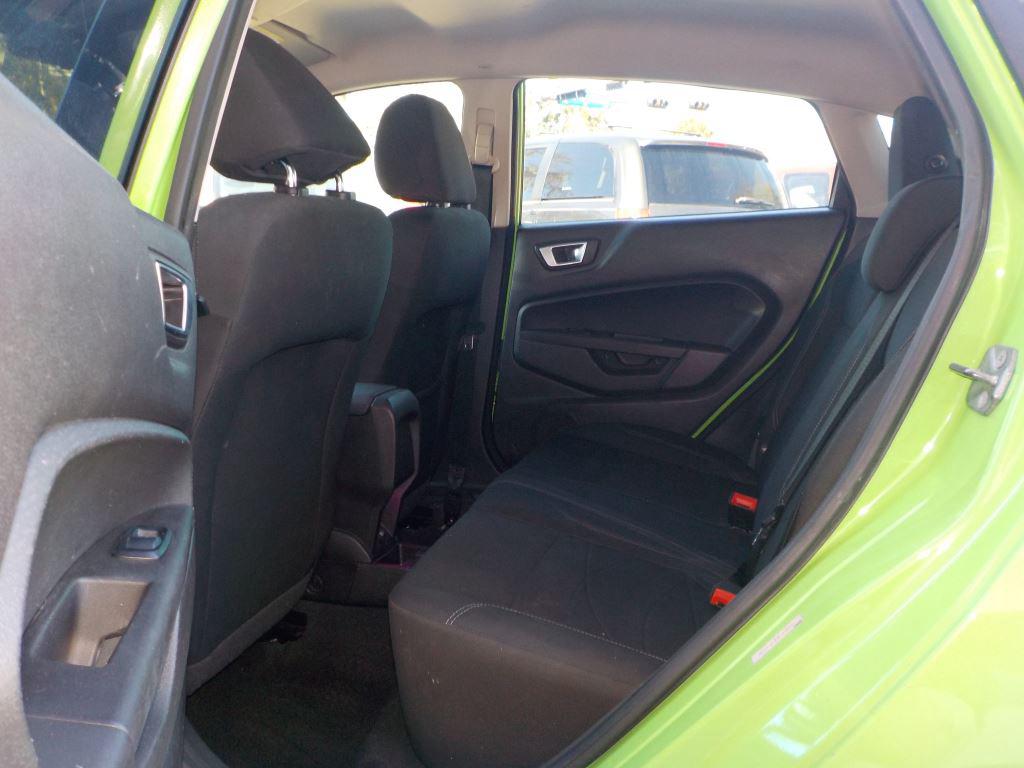 2014 Ford Fiesta SE photo