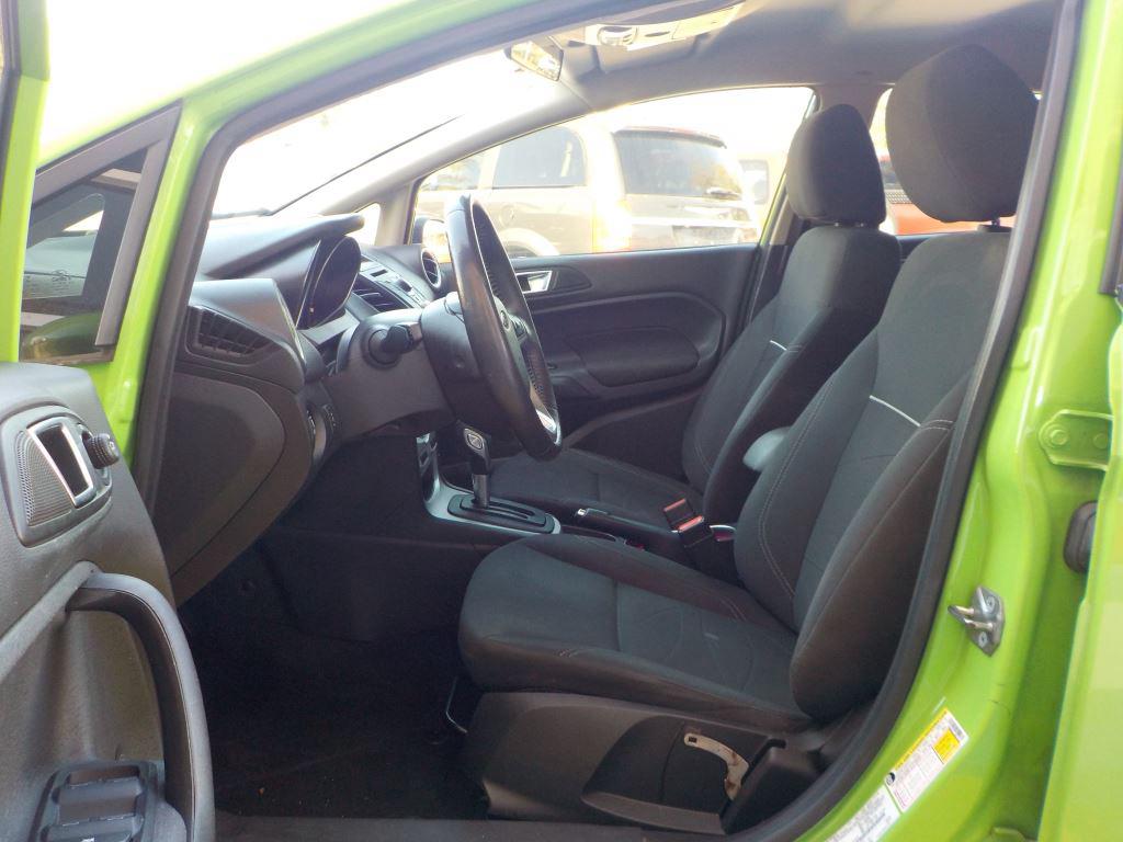 2014 Ford Fiesta SE photo